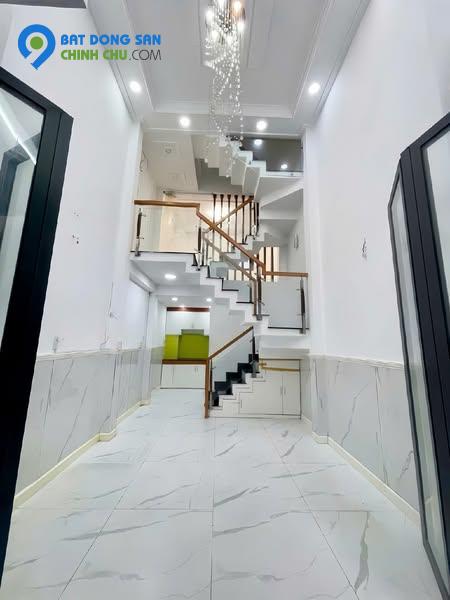 Nhà Đúc 4 Tầng -Nhỉnh 3 tỷ Hạ 4OOTr - Cạnh Ngã Tư Bốn Xã