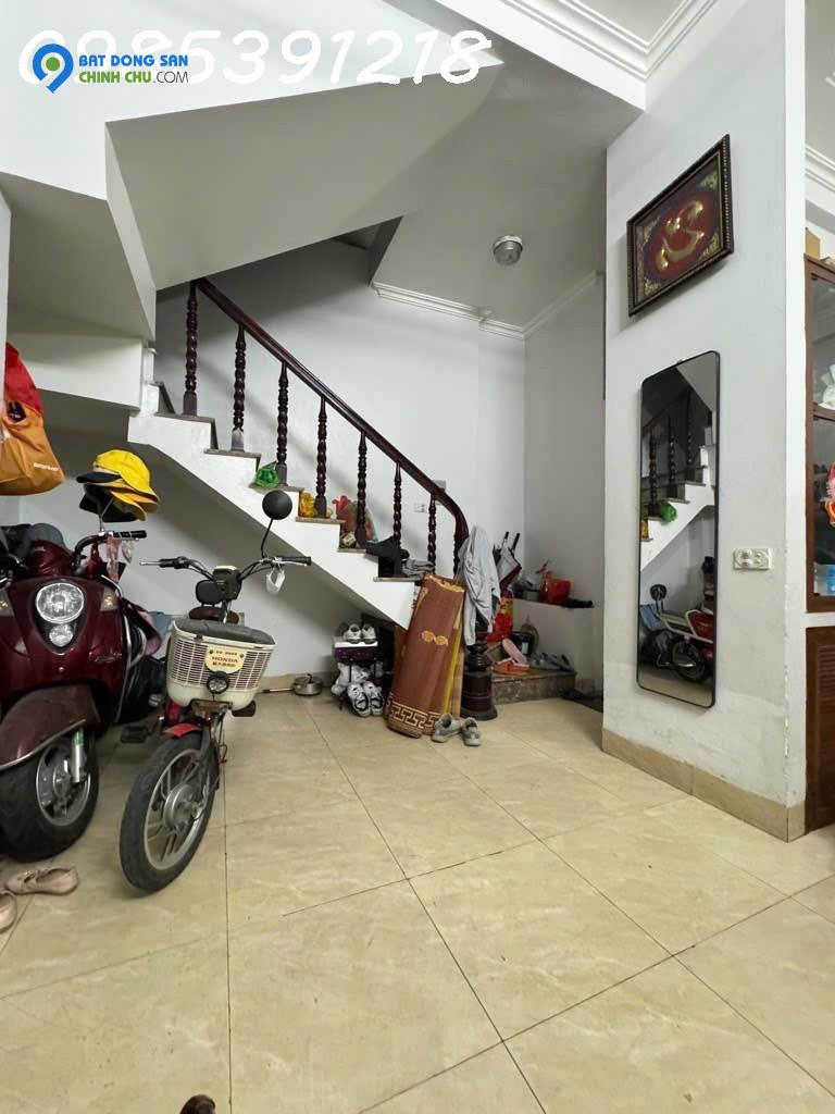Nhà Giải Phóng - Phương Liệt - 37m2, 4T - 6.93 tỷ(CTL) - Lô góc-  20m ra Giải Phóng - Cạnh ĐH Kinh Tế Quốc Dân.