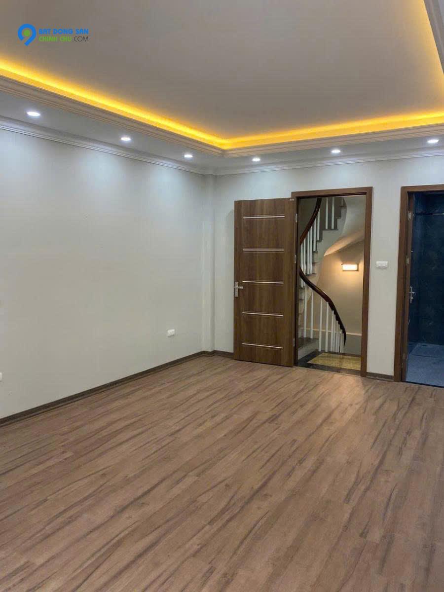 Nhà Mới Tinh - Hoàng Mai - 36m² - 5 Tầng - Mt 4.2m - Chỉ Việc Xách Vali Về Ở