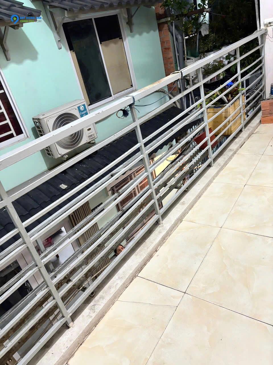 Nhà hẻm 125 Tám Danh cách mặt tiền vài bước chân P4Q8