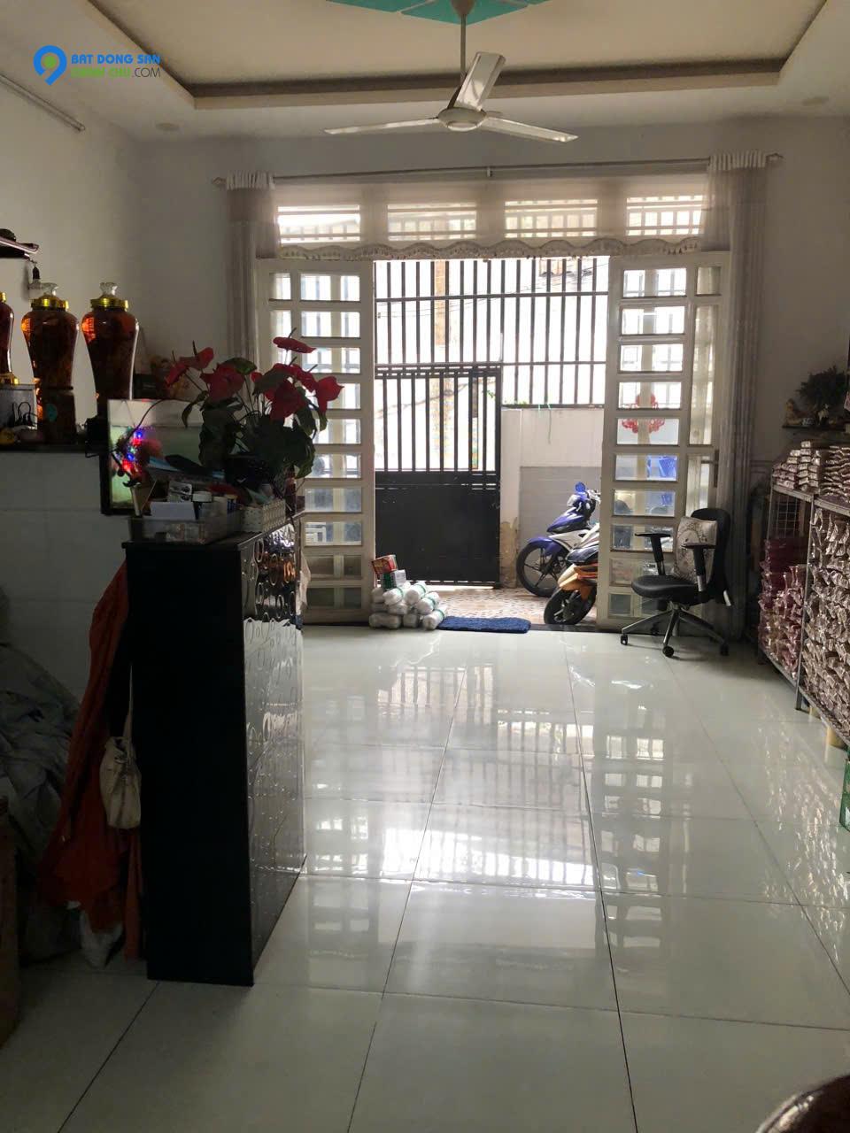 Quận 12, ĐHT 42, Nhà 5x12 trệt lầu BTCT, Ngay KDC An Sương,Sổ A4,HC Đủ, Nhỉnh 3 tỷ