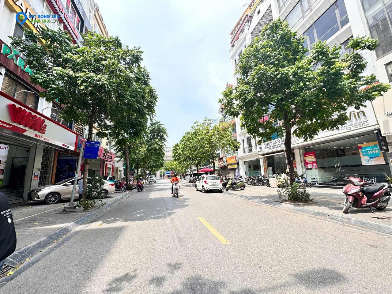Siêu phẩm phố cổ vừa hot, lại hiếm Nguyễn Trường Tộ, Ba Đình cũ, sổ vuông đét , 2 mặt phố, DT đất 125 m, bán nhanh 55 tỷ