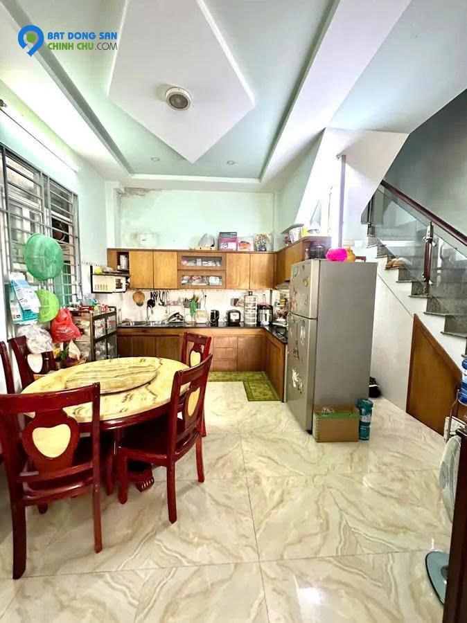 VỊ TRÍ VÀNG - OTO CẤT VÀO NHÀ - GÒ DẦU ,TÂN PHÚ - NGANG RỘNG 5,3M - SỔ HỒNG CHÍNH CHỦ, GIÁ CHỈ HƠN  8 TỶ
