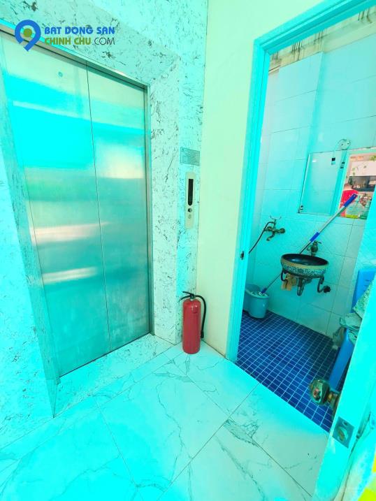 Xuất cảnh CHDV 15 phòng mặt tiền 93 đường số 49 Tân Quy Q7 giá 27.4 tỷ