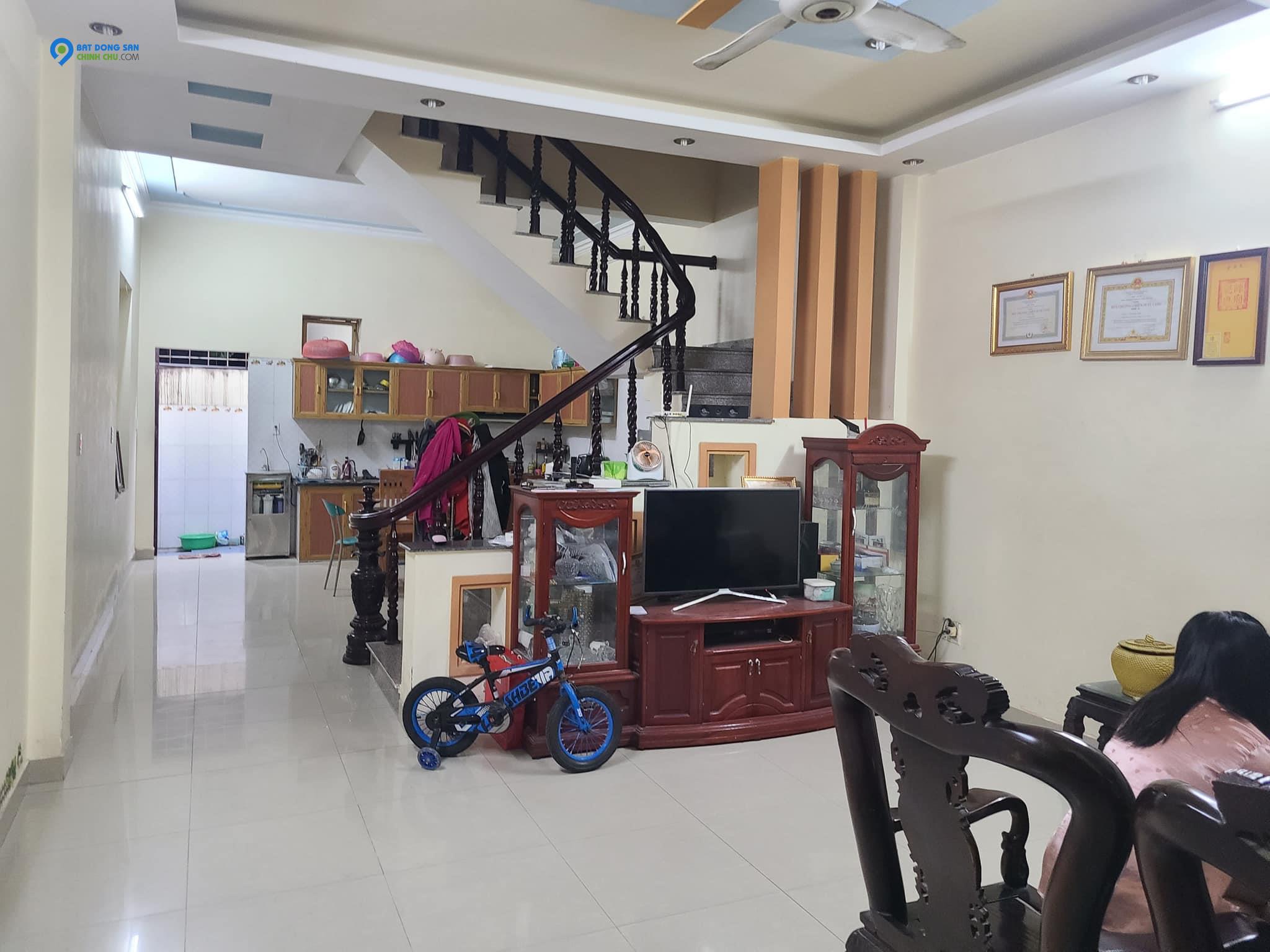 nhà 2,5 tầng 100m2  mặt đường  Hải Thành 1 , Dương Kinh - Hải Phòng 3,x tỷ