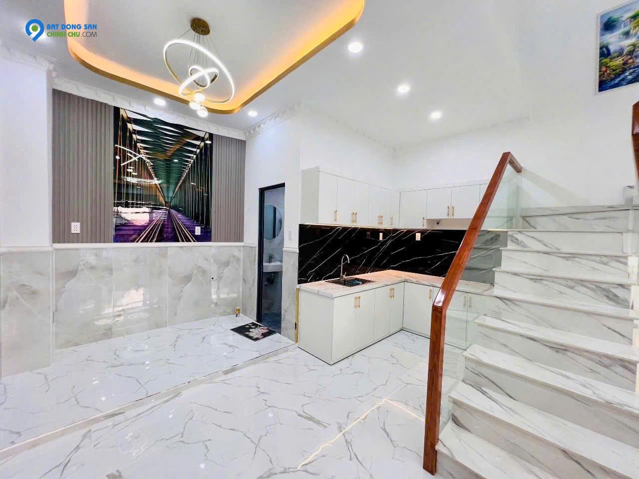🔥 NHÀ 3 TẦNG GIÁ MỀM – GIÁP THỦ ĐỨC – 100M² THỔ CƯ – SỔ RIÊNG 🔥